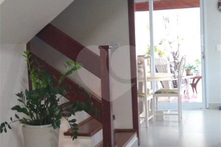 Casa à venda com 3 quartos, sendo 1 suíte,  no condomínio Residencial Grape Village, Vinhedo - SP