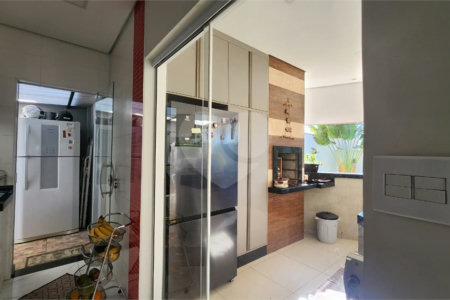 Casa à venda com 3 quartos, sendo 2 suítes, em Residencial Village Damha, Araraquara, SP