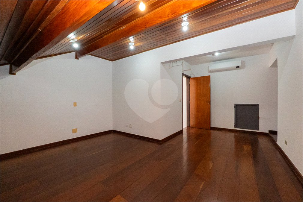 Casa de Vila à venda com 3 quartos, sendo 1 suíte, em Planalto Paulista, São Paulo, SP