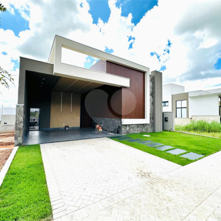 Casa à venda com 3 suítes no condomínio Villa Jardim, Cuiabá - MT