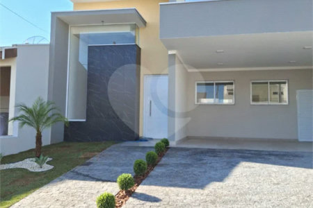 Casa à venda com 3 quartos, sendo 1 suíte, no condomínio Costa das Areias, Salto - SP