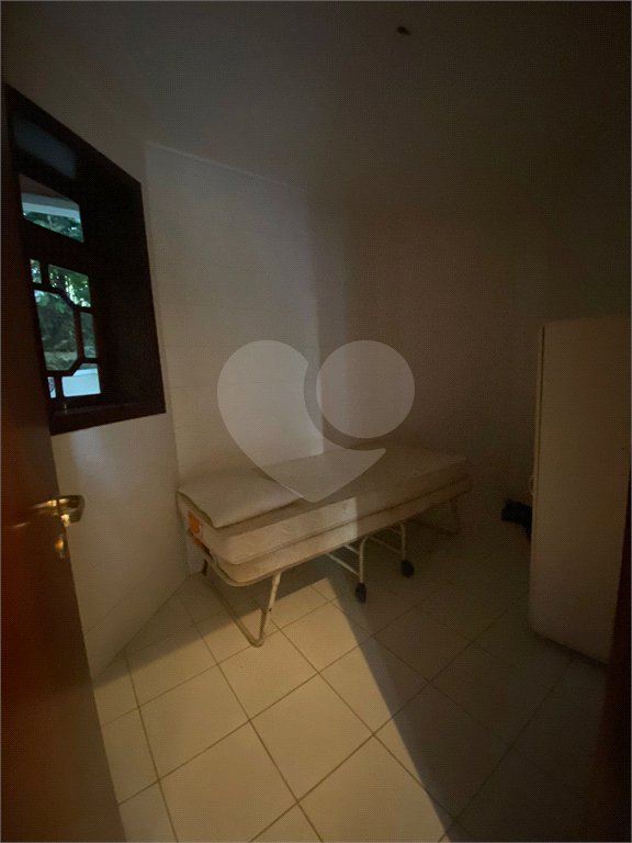 Casa à venda com 3 quartos, sendo 4 suítes,  no condomínio Estância Marambaia, Vinhedo - SP