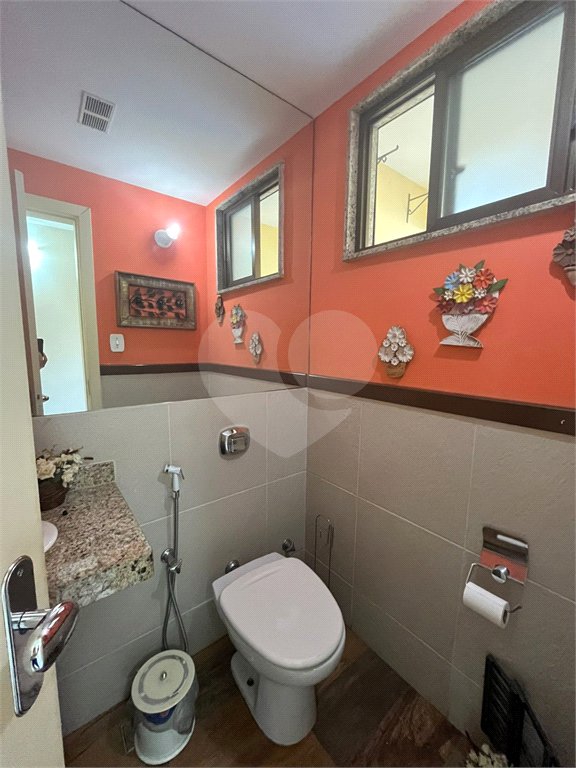 Casa à venda com 2 quartos, sendo 1 suíte, no condomínio Residencial Vale das Palmeiras, Rio de Janeiro - RJ