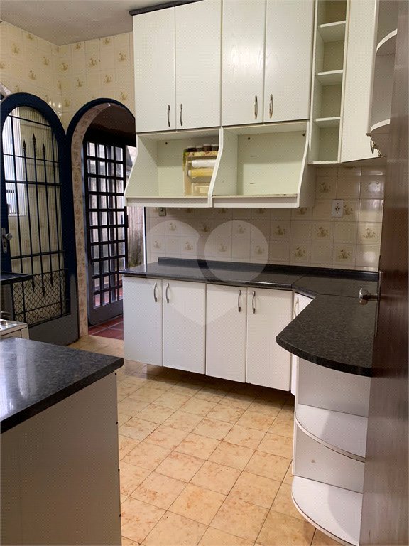 Sobrado à venda com 3 quartos, sendo 1 suíte, em Vila do Castelo, São Paulo, SP