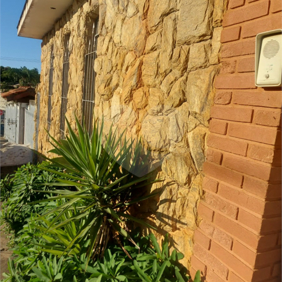 Casa à venda com 3 quartos, sendo 2 suítes, em Capela, Vinhedo, SP