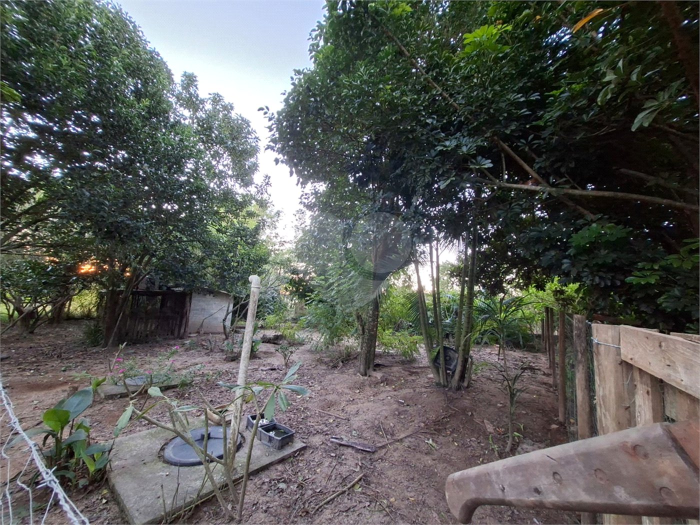 Chácara à venda com 3 quartos, sendo 1 suíte,  em Ribeirãozinho, Alambari, SP