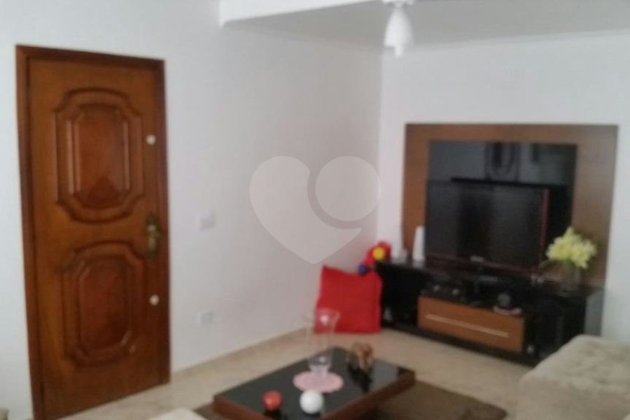 Sobrado à venda com 3 quartos, sendo 1 suíte, em Tremembé, São Paulo, SP