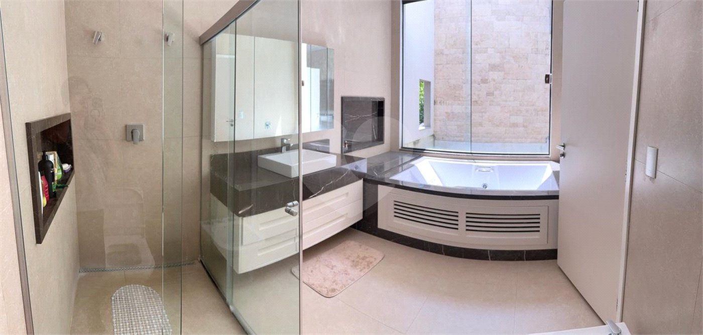 Casa à venda com 5 suítes no condomínio Porto de Atibaia, Atibaia - SP