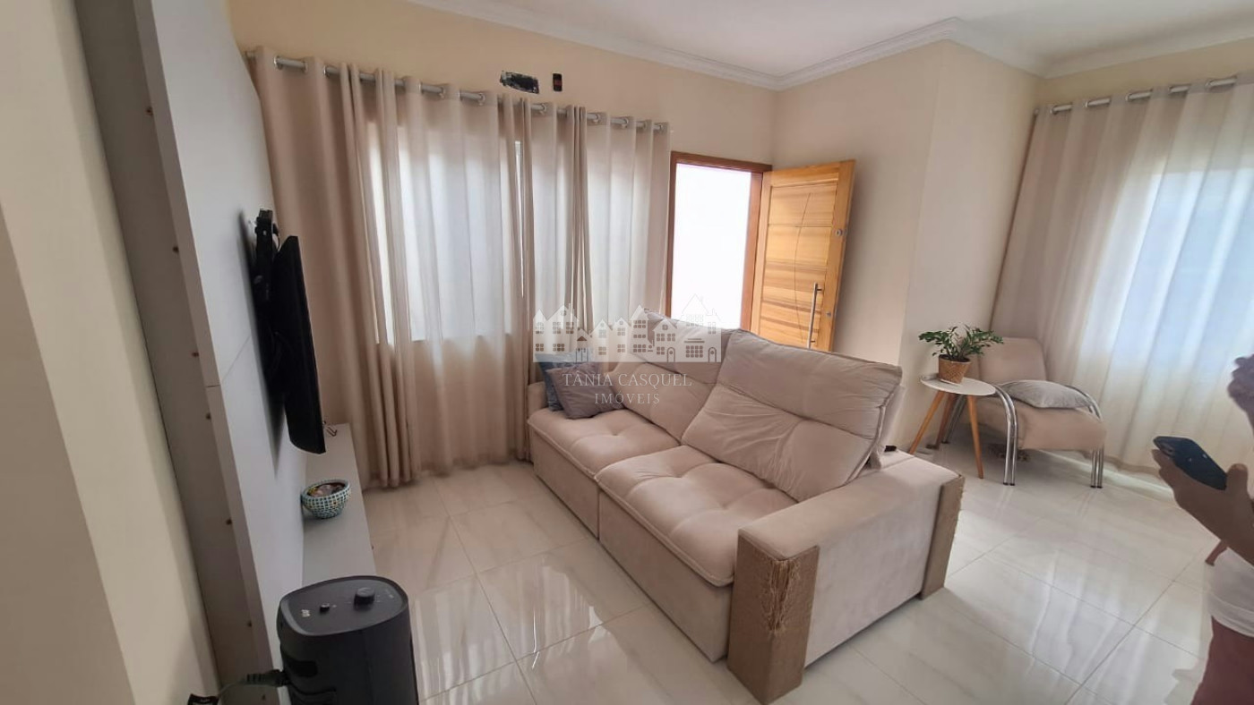 Casa à venda com 3 quartos, sendo 1 suíte, em Residencial Jardins da Catalunha, Atibaia, SP