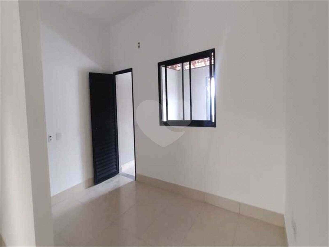 Casa à venda com 2 quartos, sendo 1 suíte, em Parque Residencial Sabiás, Indaiatuba, SP