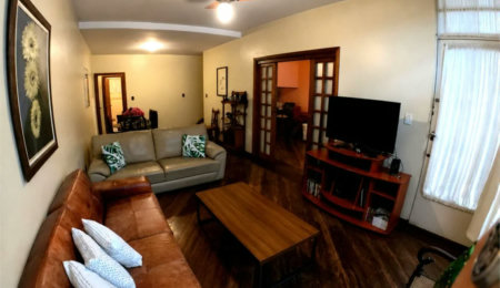Sobrado à venda com 3 quartos, sendo 1 suíte,  em Jardim das Acácias, São Paulo, SP