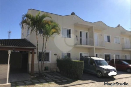 Casa de Vila à venda com 3 quartos em Vila Curuçá, São Paulo, SP