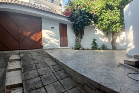 Casa à venda com 4 quartos, sendo 2 suítes, em Vila Gustavo, São Paulo, SP
