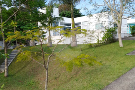 Chácara à venda com 3 suítes no Centro, Biritiba-mirim, SP