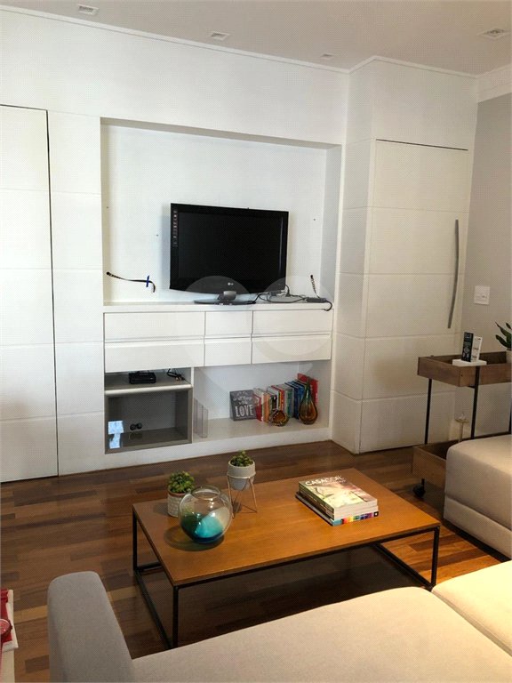 Apartamento para alugar com 2 quartos, sendo 1 suíte, em Vila Anglo Brasileira, São Paulo, SP