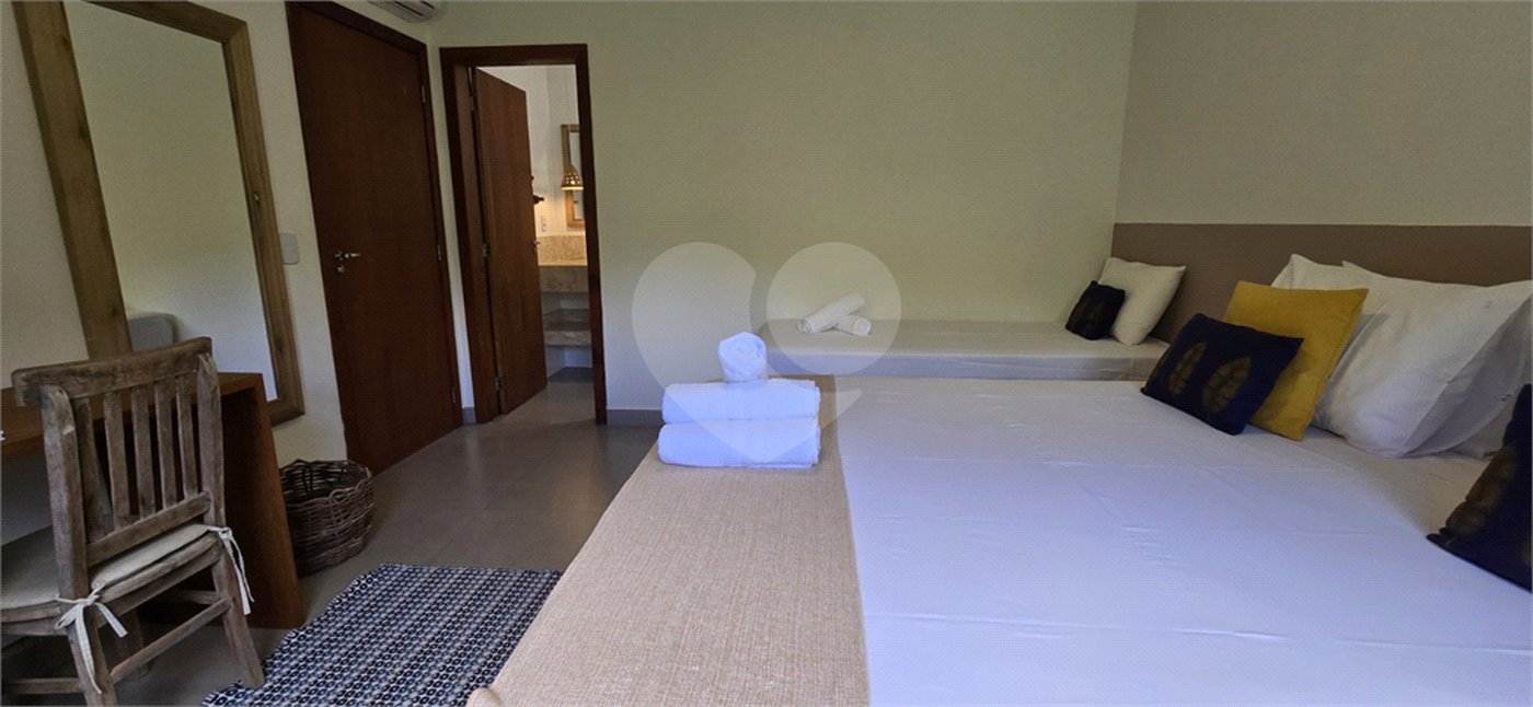 Casa à venda com 3 quartos, sendo 1 suíte, no Centro / Arraial D'ajuda, Porto Seguro, BA