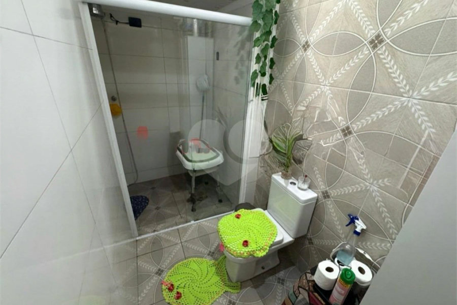 Sobrado à venda com 4 quartos, sendo 1 suíte, em Vila Gustavo, São Paulo, SP