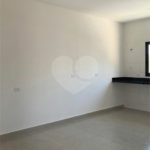 Casa à venda com 3 quartos, sendo 1 suíte, no condomínio Villa D'este, Cotia - SP