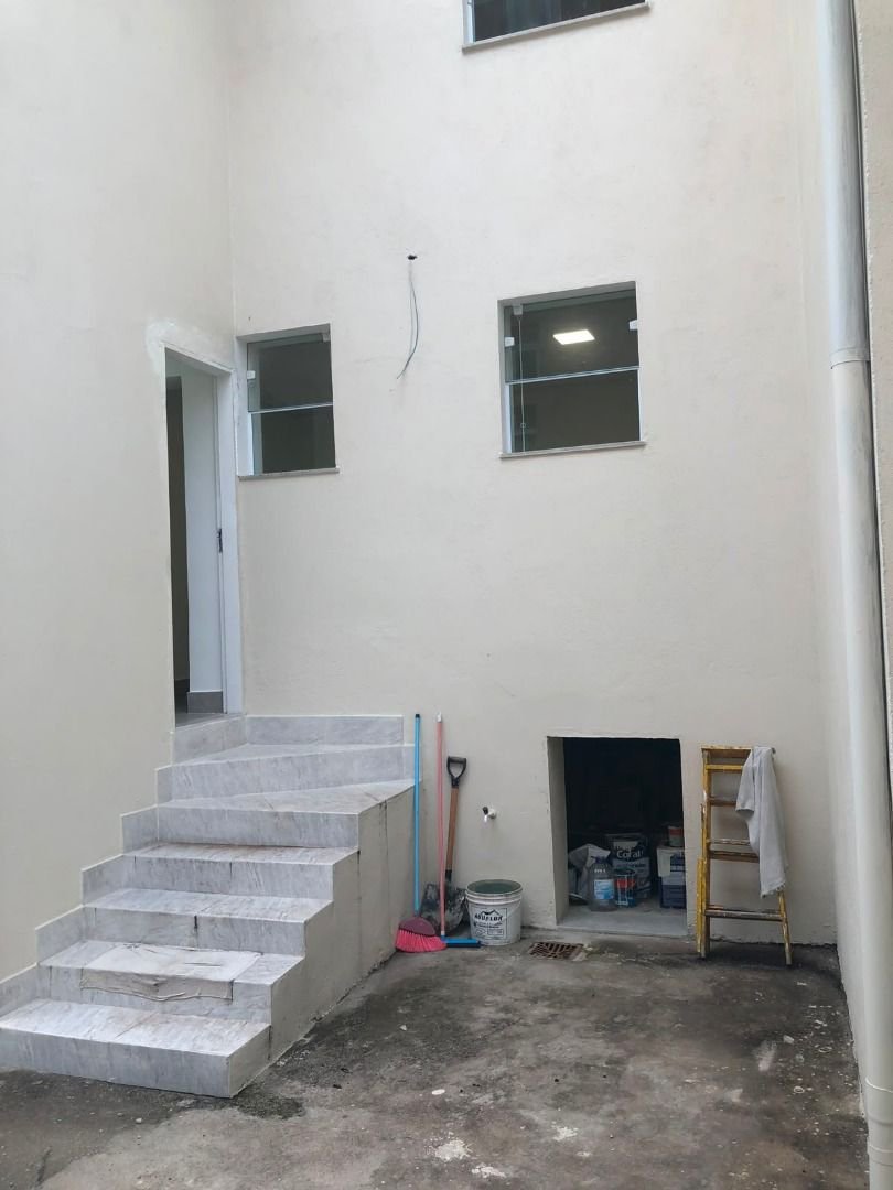 Casa com 3 dormitórios à venda, 116 m² por R$ 690.000,00 - Gonzaga - Santos/SP