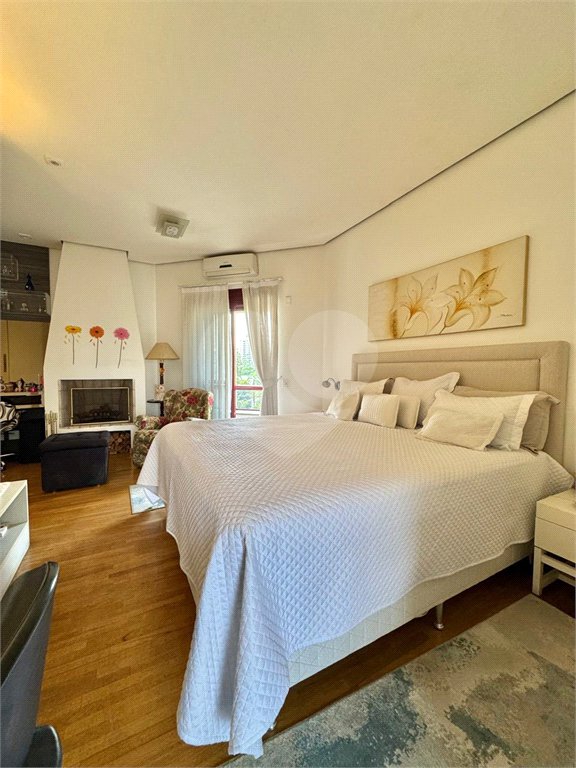 Apartamento à venda com 4 suítes em Vila Suzana, São Paulo, SP