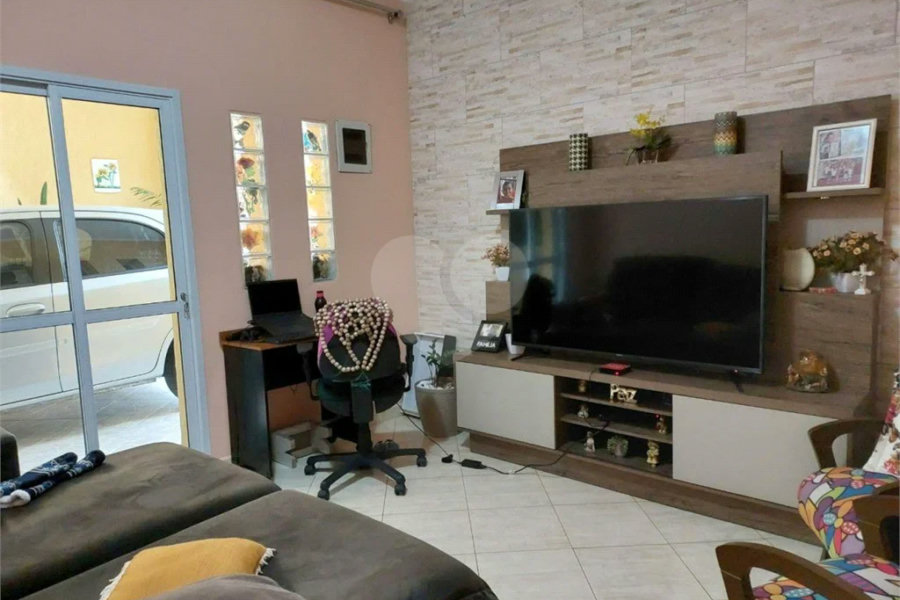 Casa na Vila Prudencia, Pronta para morar.