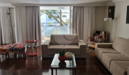 Apartamento à venda com 3 quartos, sendo 1 suíte,  em Bela Vista, São Paulo, SP