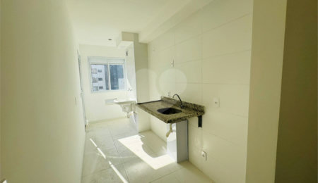 Apartamento à venda com 2 quartos, sendo 1 suíte,  em Vila Rosália, Guarulhos, SP