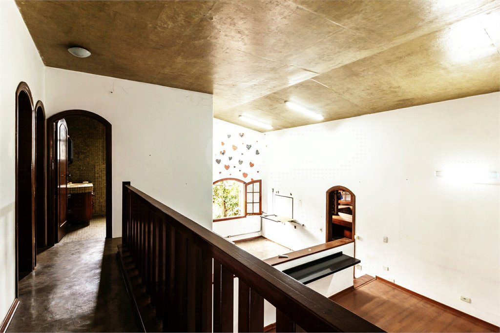 Casa à venda com 4 quartos, sendo 1 suíte, em Jardim das Bandeiras, São Paulo, SP