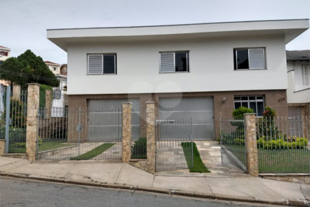 Sobrado à venda com 3 quartos, sendo 1 suíte,  em Jardim Franca, São Paulo, SP