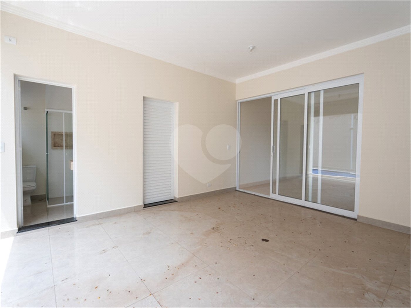 Casa à venda com 5 suítes no condomínio Lagos D´icaraí, Salto - SP