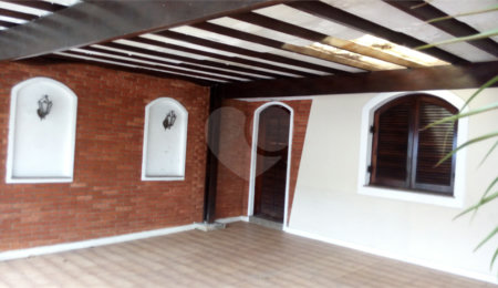Casa à venda com 3 quartos, sendo 1 suíte,  em Conjunto Residencial Santa Terezinha, São Paulo, SP