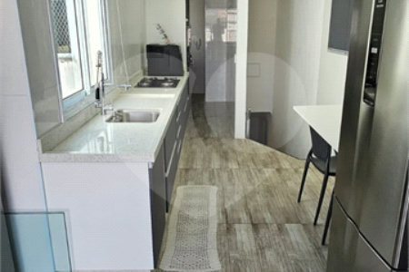 Triplex à venda com 2 quartos, sendo 1 suíte, em Vila Metalúrgica, Santo André, SP