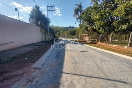 Chácara à venda com 5 quartos, sendo 1 suíte,  em Araçoiaba da Serra, SP