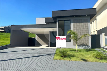 Casa à venda com 3 quartos, sendo 1 suíte, no condomínio Lagos D´icaraí, Salto - SP
