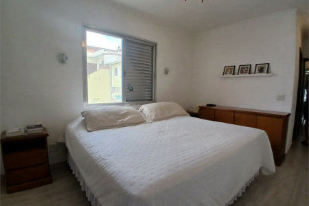 Casa Térrea à venda com 4 quartos, sendo 1 suíte, em Vila Leopoldina, São Paulo, SP