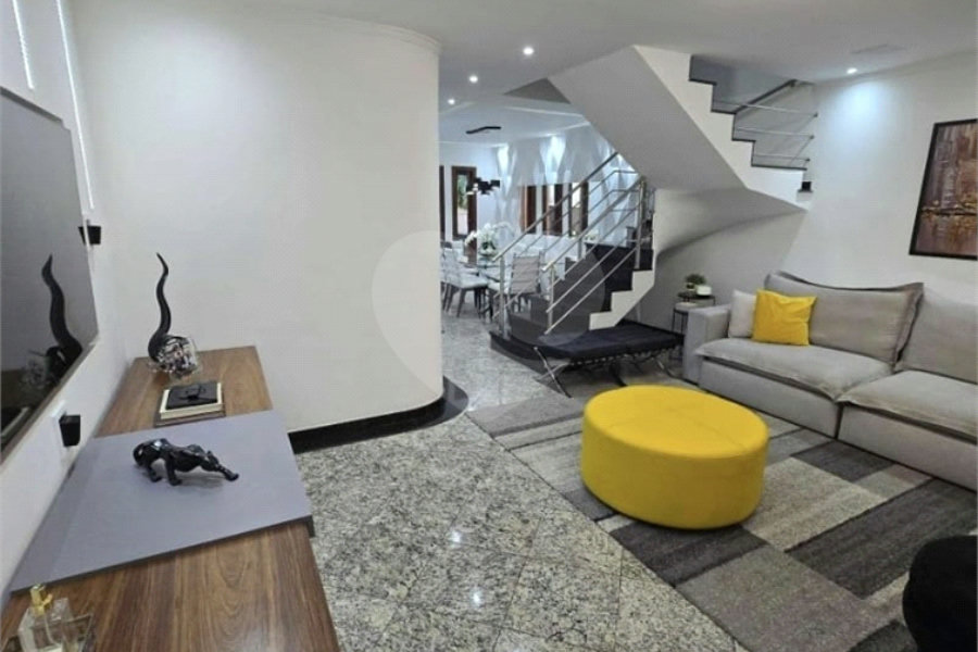 Casa à venda com 4 quartos, sendo 2 suítes, no condomínio Bosque dos Pássaros, São Paulo - SP