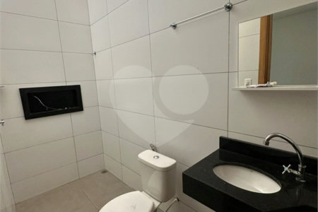 Casa para alugar com 2 quartos, sendo 1 suíte, em Parque dos Ipês III, Ponta Porã, MS
