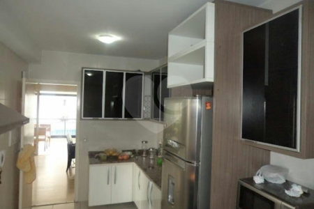 Apartamento à venda com 3 suítes em Vila Mariana, São Paulo, SP