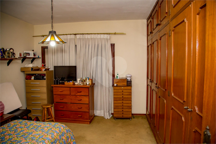 Casa à venda com 7 quartos, sendo 1 suíte, em Jardim Paulistano, São Paulo, SP