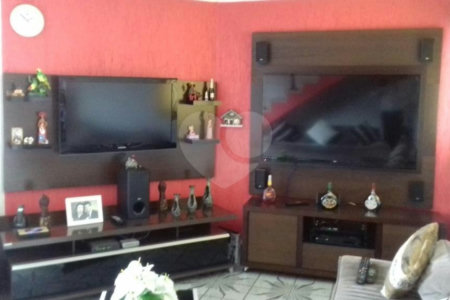 Sobrado à venda com 3 quartos em Vila Maria Alta, São Paulo, SP