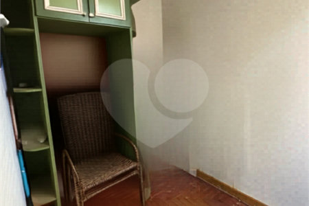 Apartamento à venda com 4 quartos, sendo 1 suíte,  no Centro, Ponta Porã, MS