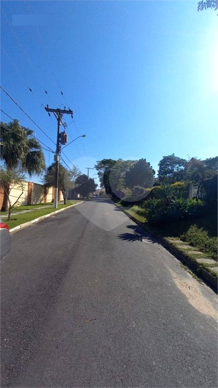 Casa à venda com 3 suítes no condomínio Residencial Parque Arco-íris, Atibaia - SP