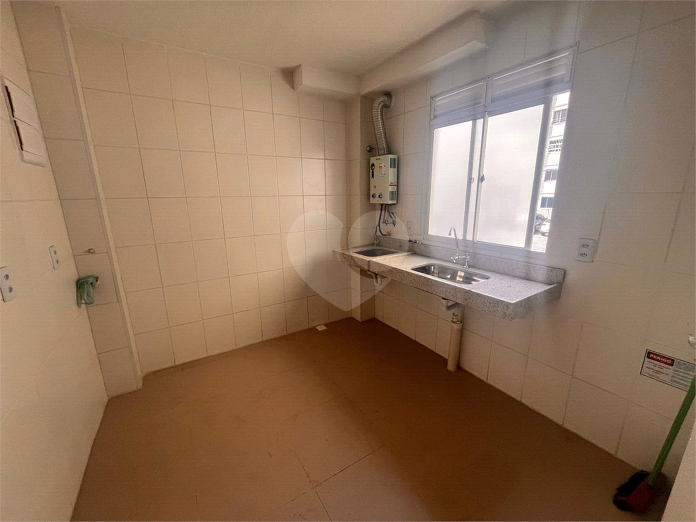Apartamento à venda com 2 quartos em Paciência, Rio de Janeiro, RJ
