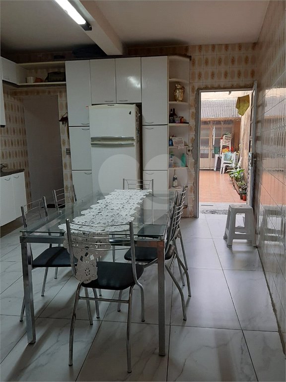 Sobrado à venda com 4 quartos, sendo 1 suíte, em Jardim Japão, São Paulo, SP