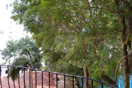 Apartamento à venda com 3 quartos, sendo 1 suíte,  em Real Parque, São Paulo, SP