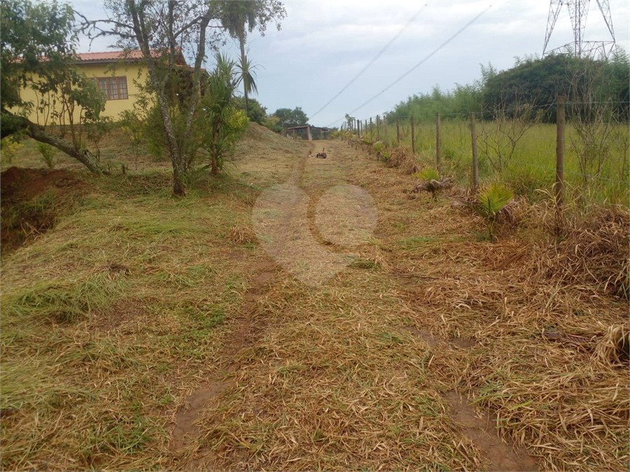 Chácara à venda com 4 quartos, sendo 1 suíte,  em Loteamento Quinta da Mata, Ibiúna, SP