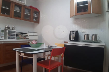 Sobrado à venda com 2 quartos em Vila Paulicéia, São Paulo, SP