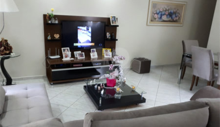 Casa em condomínio à venda ou para alugar com 3 quartos, sendo 1 suíte,  em Horto, São Paulo, SP
