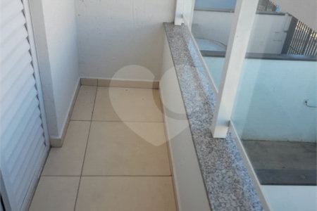Sobrado à venda com 2 suítes em Jardim Nely, Indaiatuba, SP