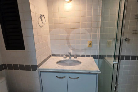 Apartamento à venda com 2 quartos, sendo 1 suíte, em Vila Olímpia, São Paulo, SP